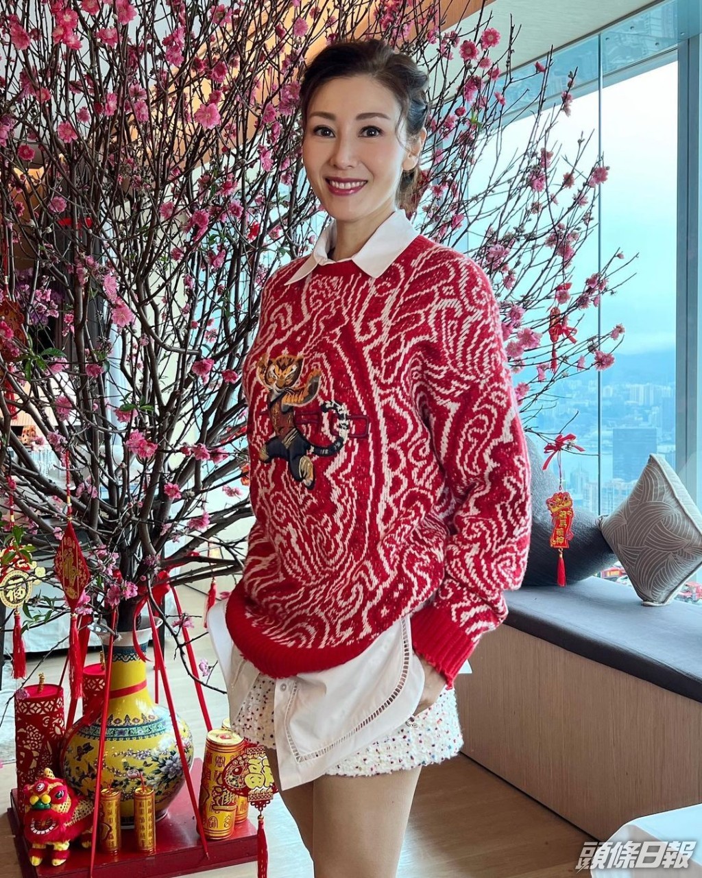睇佢啲新相,氣色好好。
